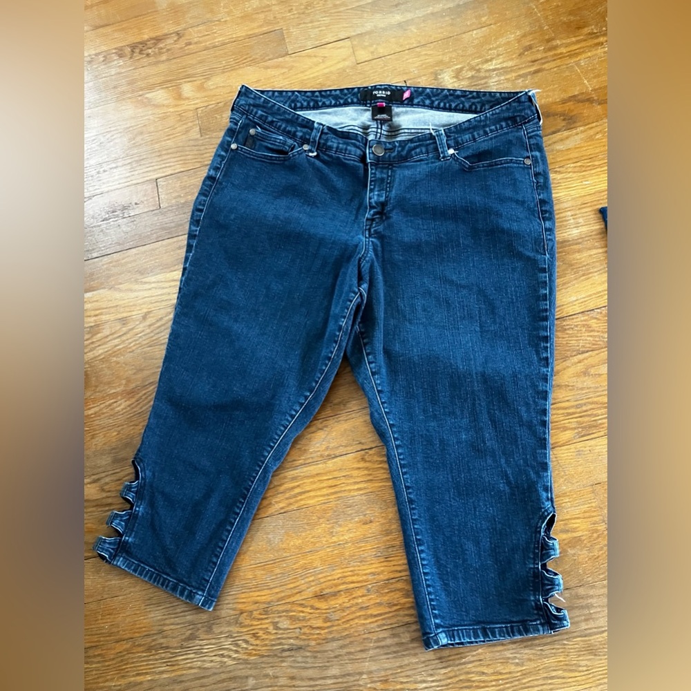 Torrid Blue Cropped Ankle Jeans